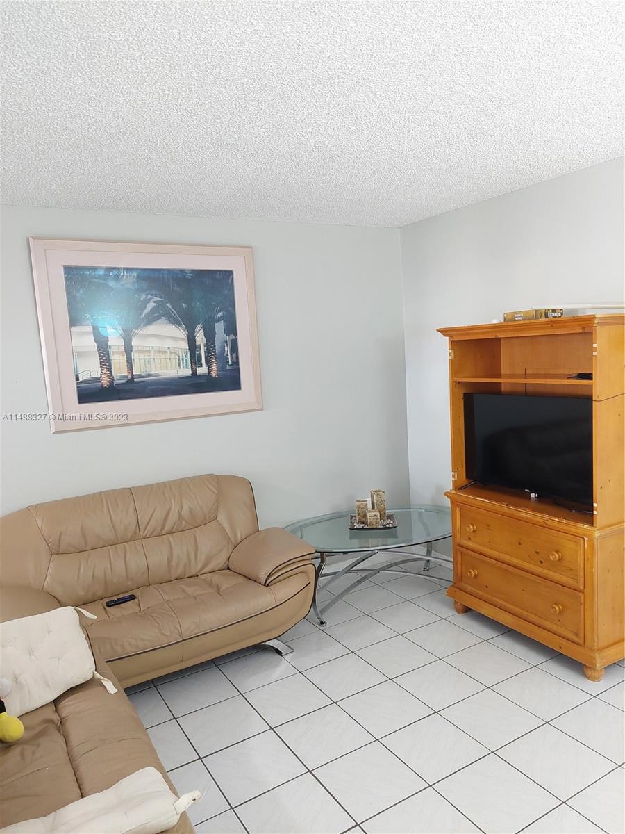 20 SW 108th Ave # 6F