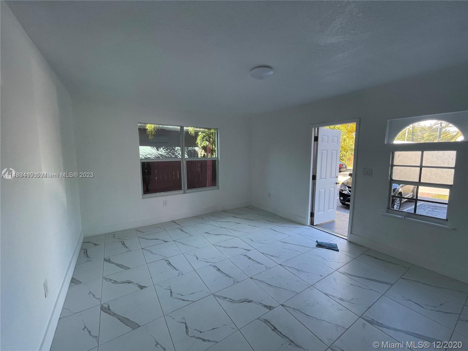 1652 Madison St # 4