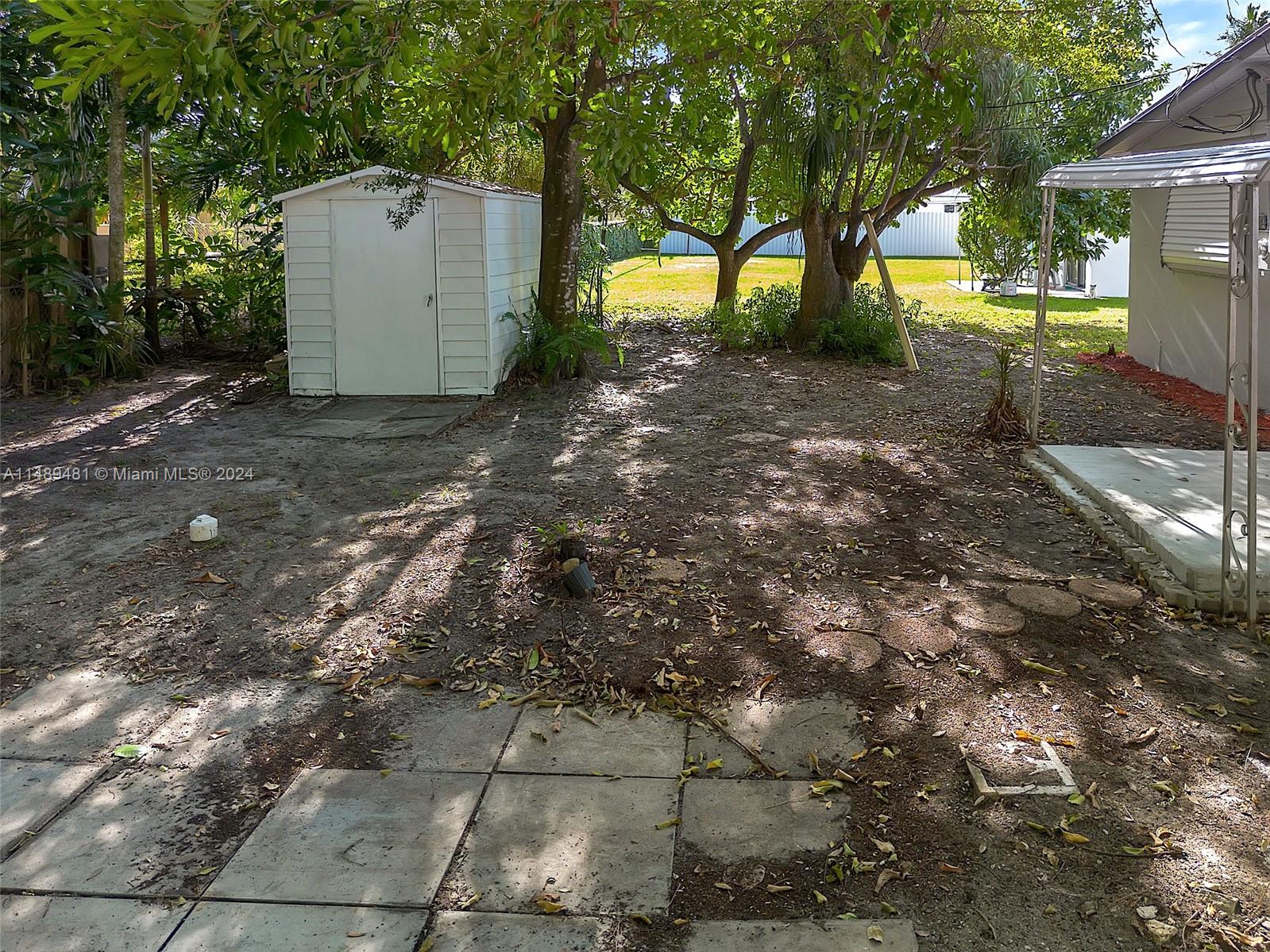 5950 NW 42nd Ter