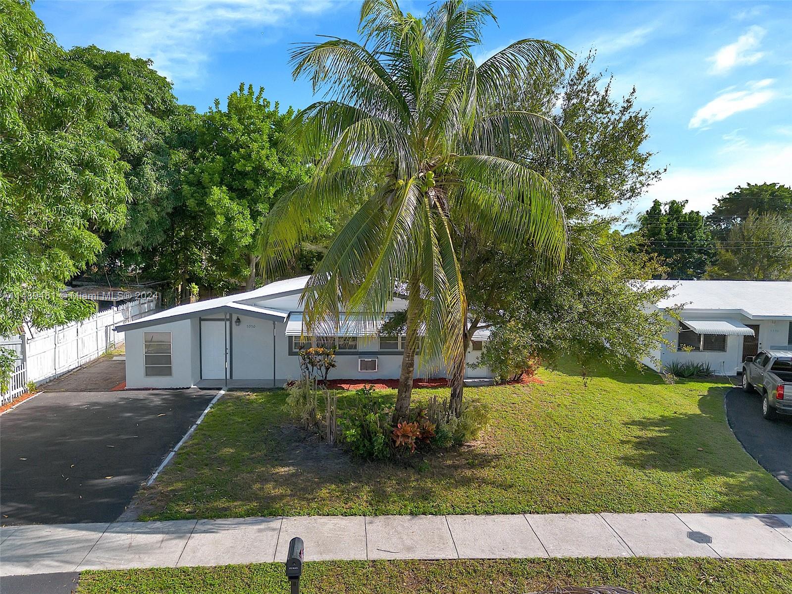 5950 NW 42nd Ter