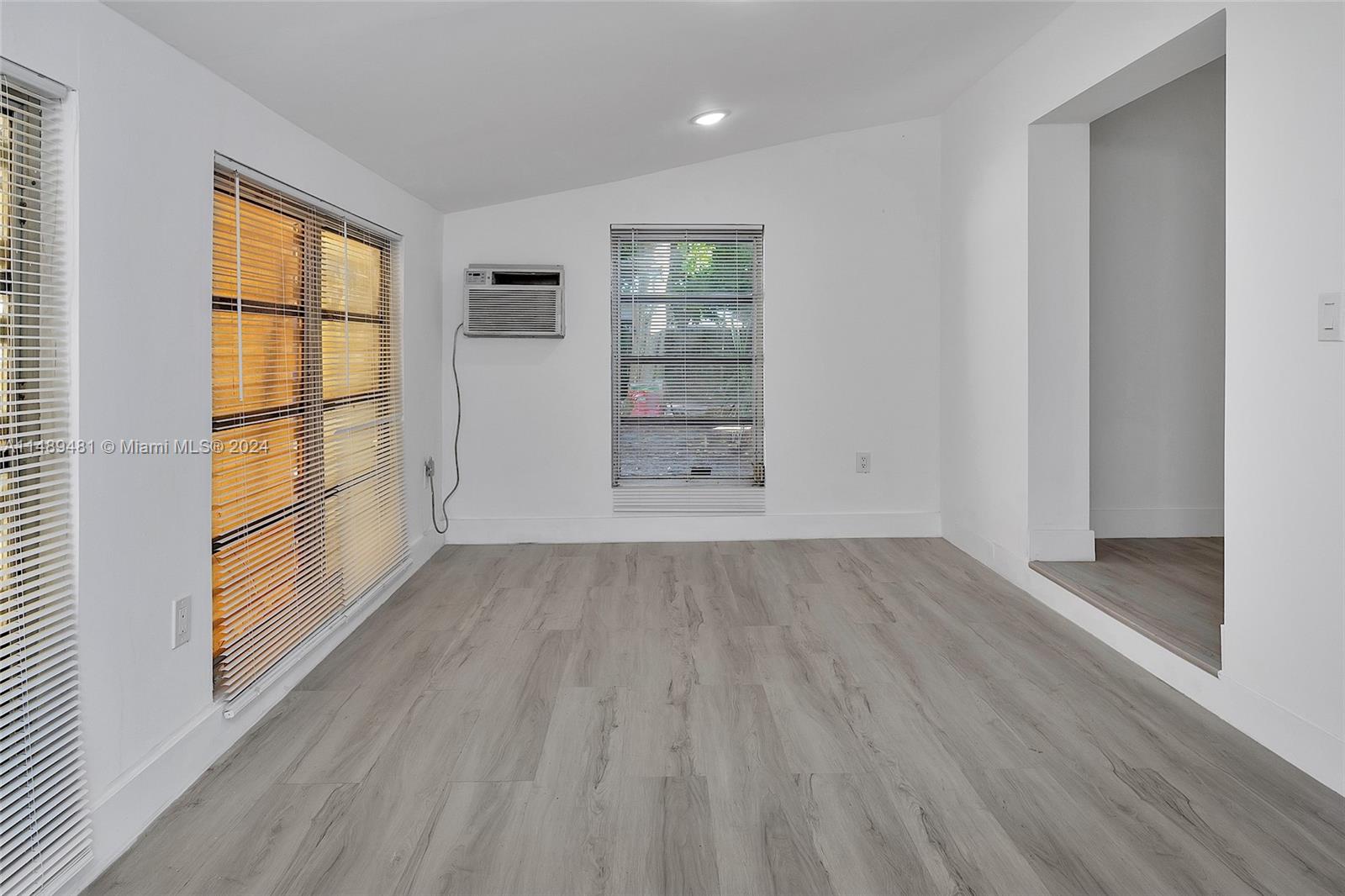 5950 NW 42nd Ter