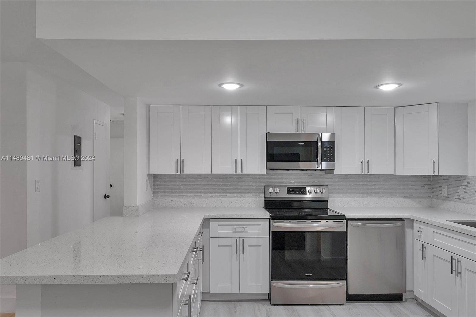 5950 NW 42nd Ter