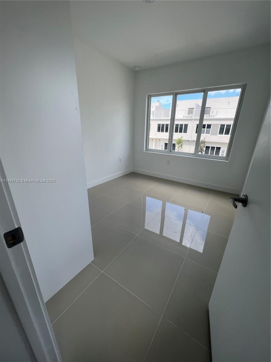 25855 SW 145th Ave # 25855