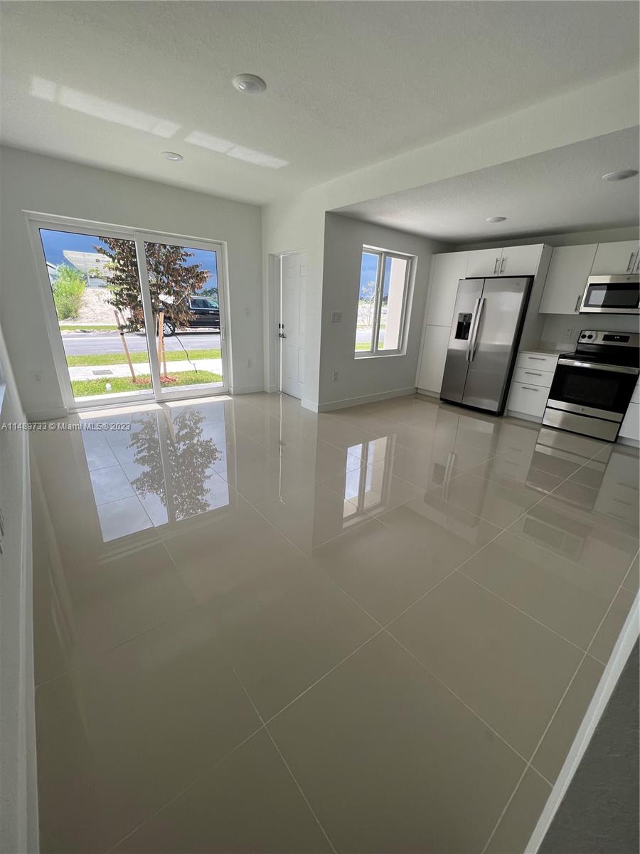 25855 SW 145th Ave # 25855