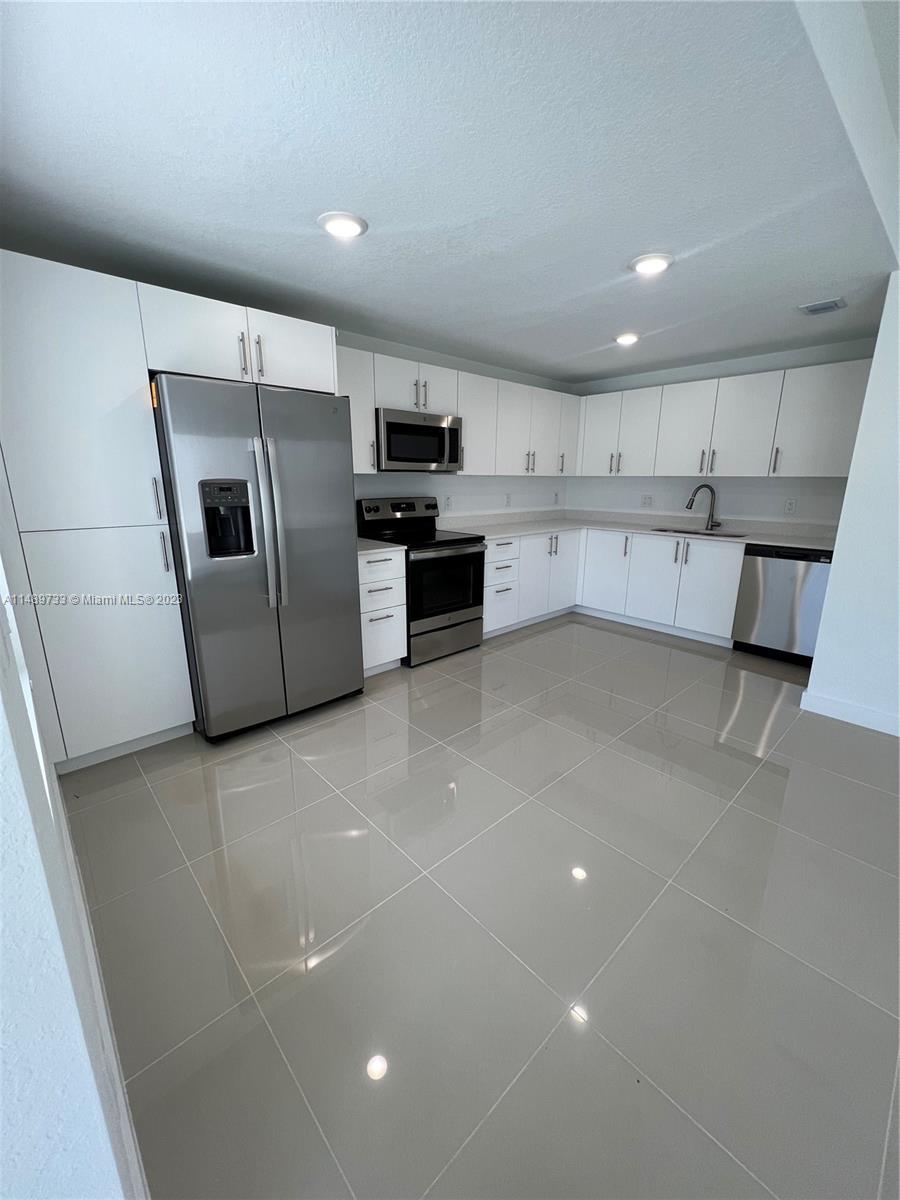 25855 SW 145th Ave # 25855