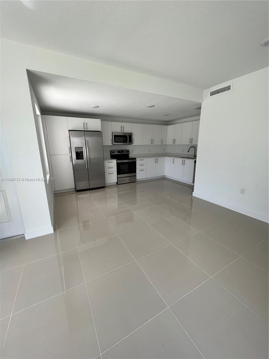 25855 SW 145th Ave # 25855