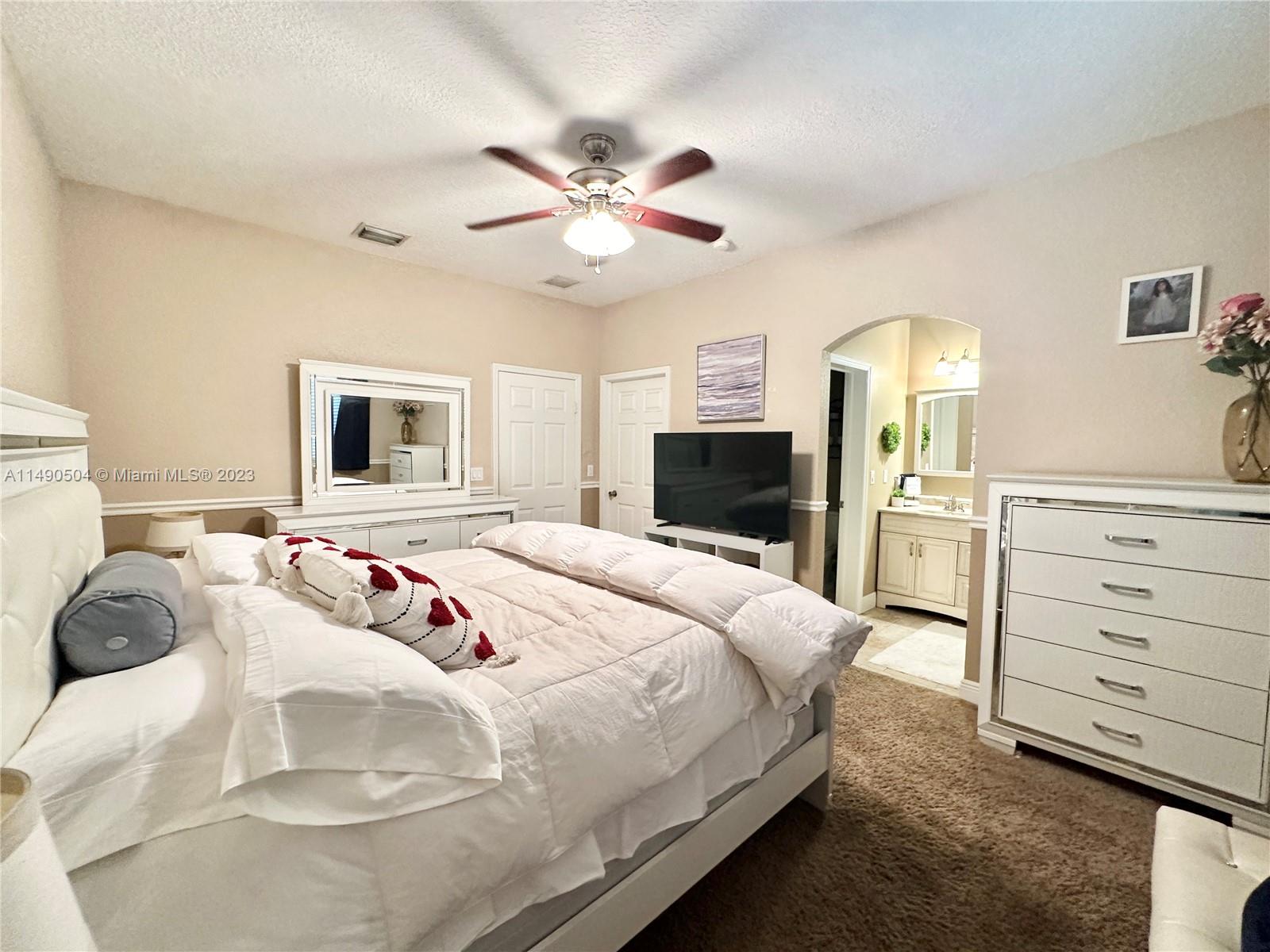 4959 Tradewinds Ter # 703