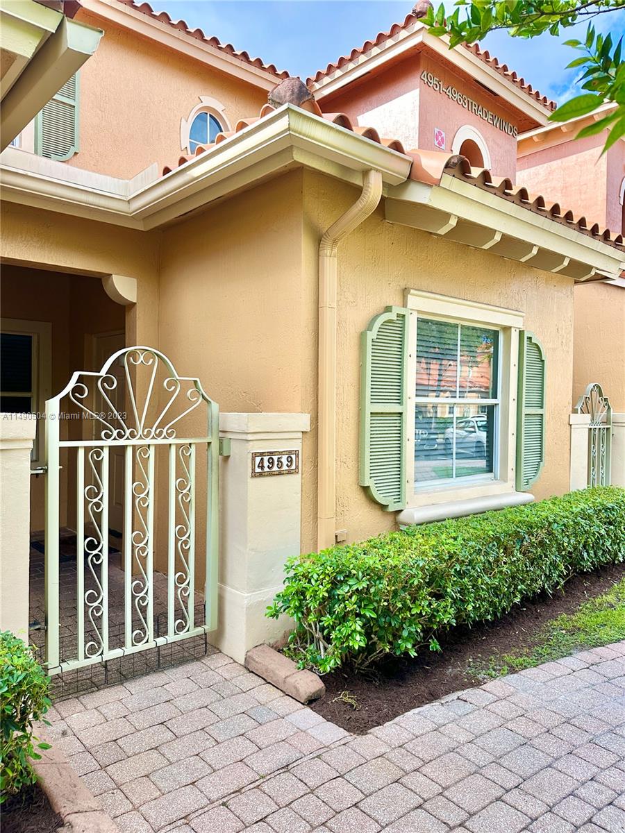 4959 Tradewinds Ter # 703