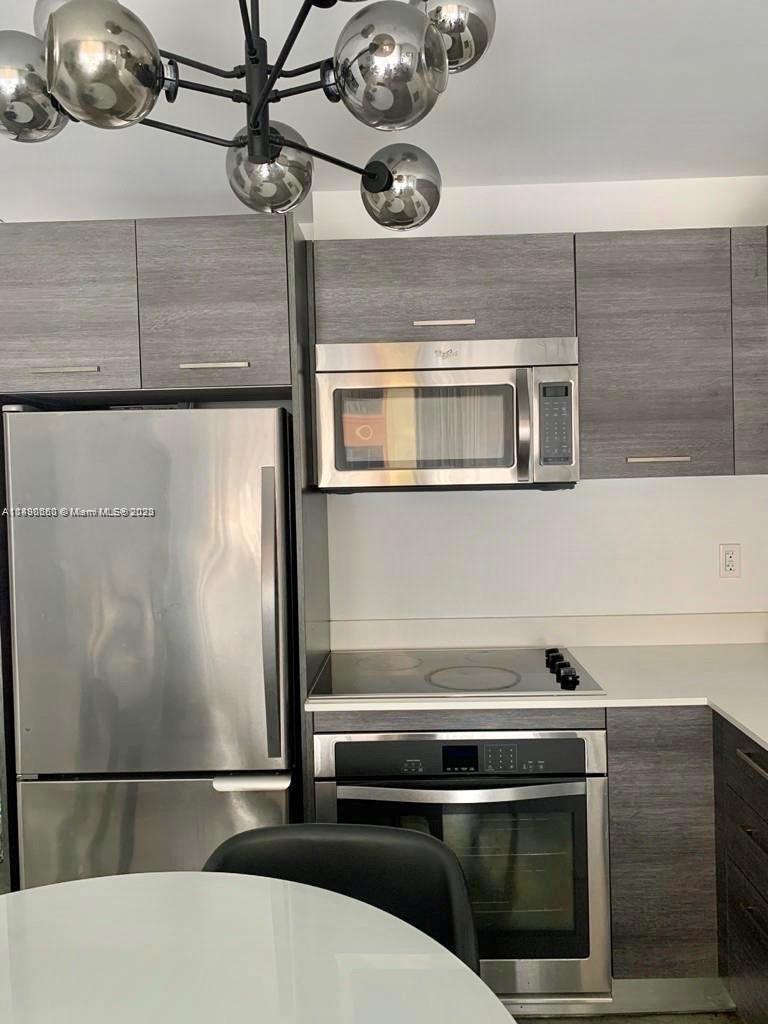 151 SE 1st St # 903