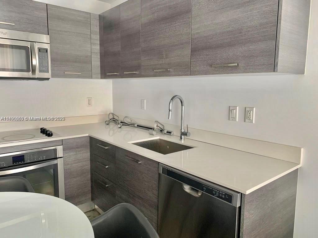 151 SE 1st St # 903