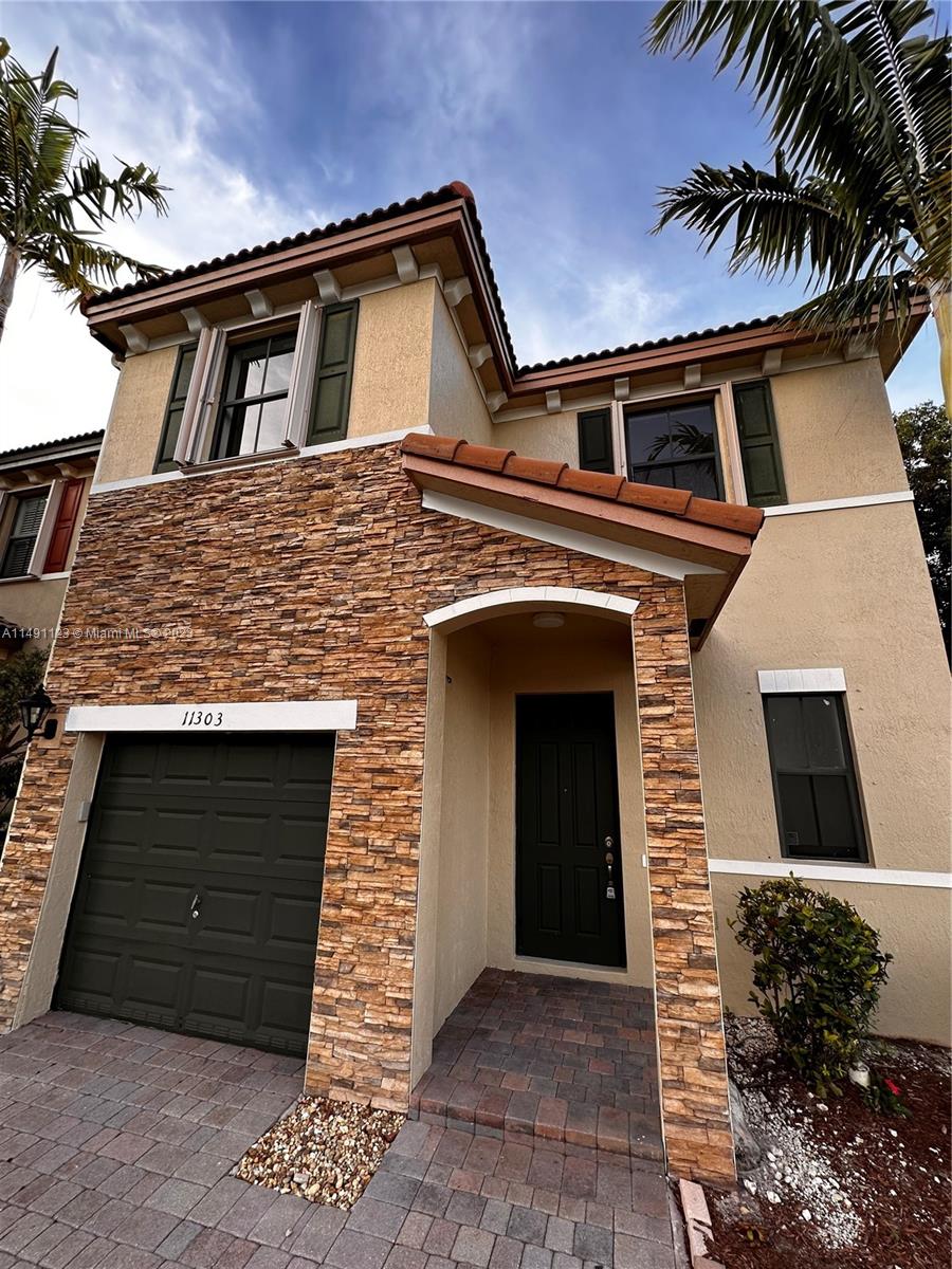 11303 SW 239th St # 0