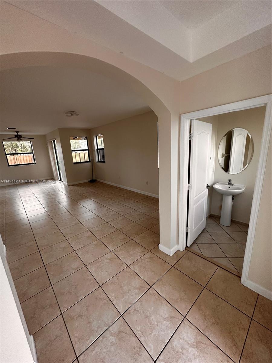 11303 SW 239th St # 0