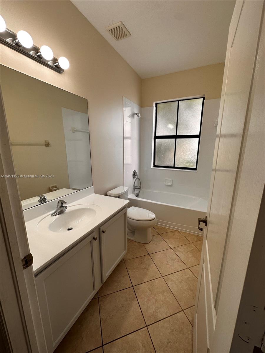 11303 SW 239th St # 0