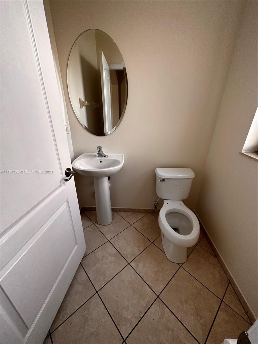 11303 SW 239th St # 0