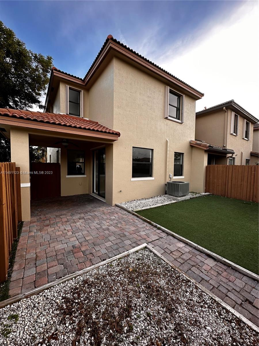 11303 SW 239th St # 0