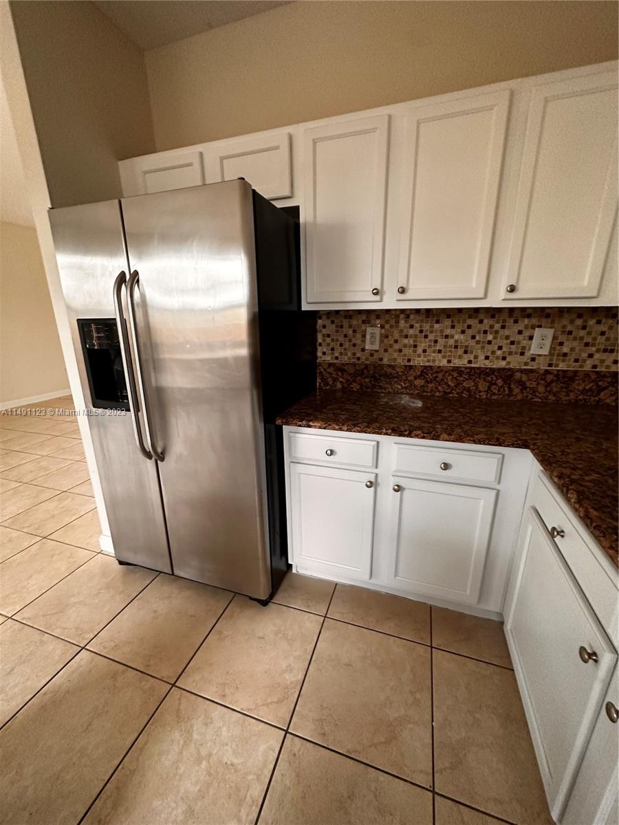 11303 SW 239th St # 0