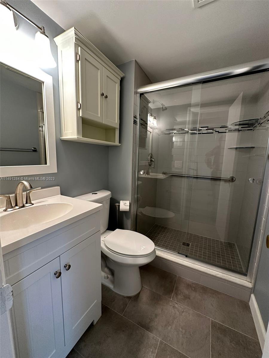 2420 SW 81st Ave # 203