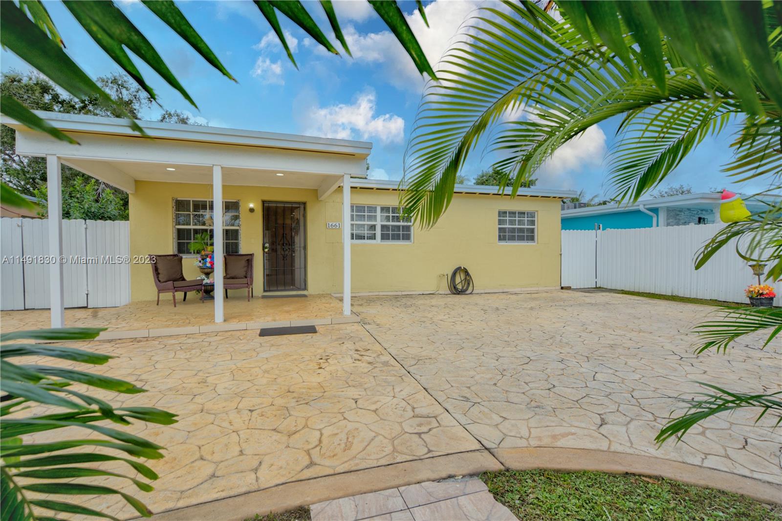 1661 NW 111th St