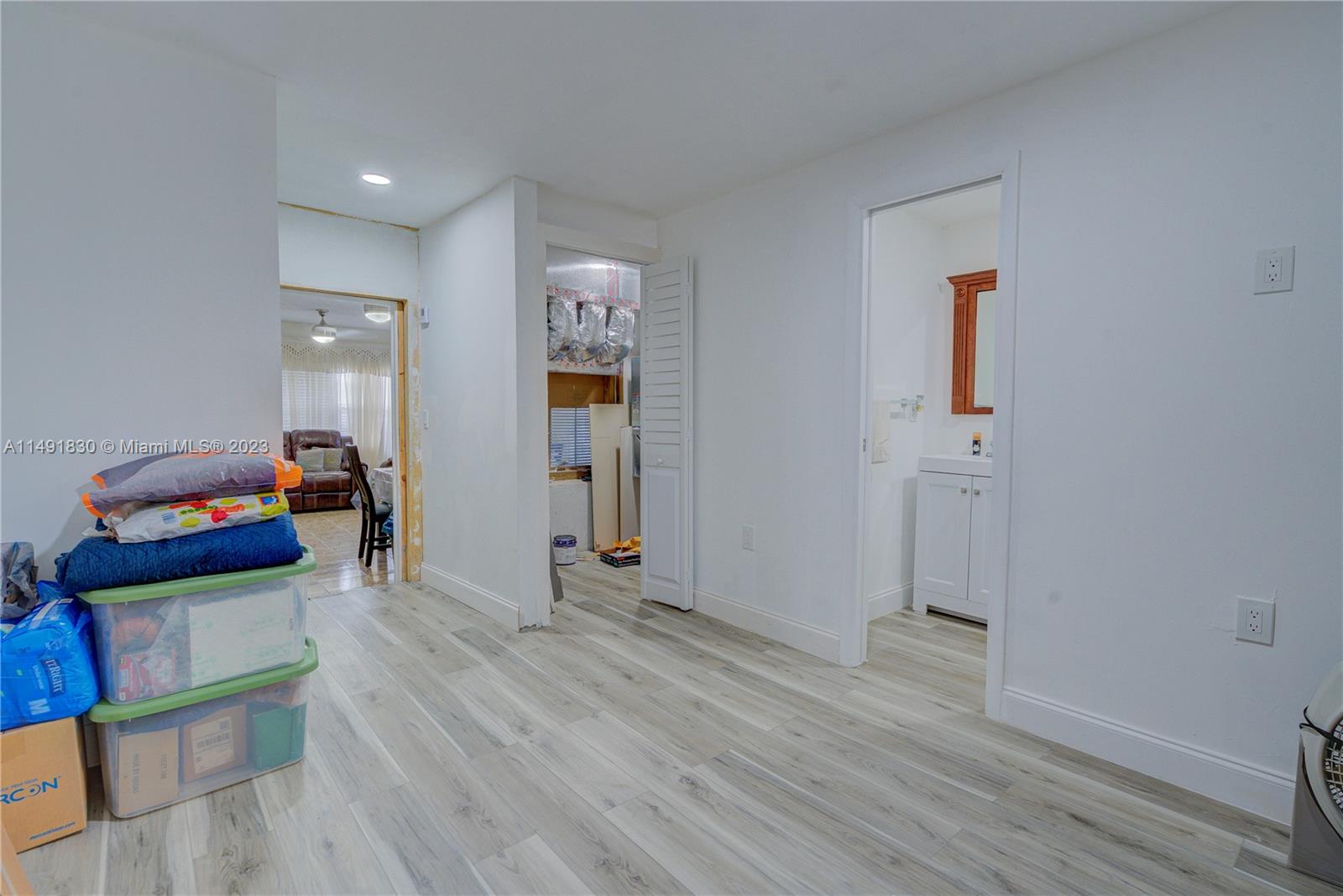 1661 NW 111th St