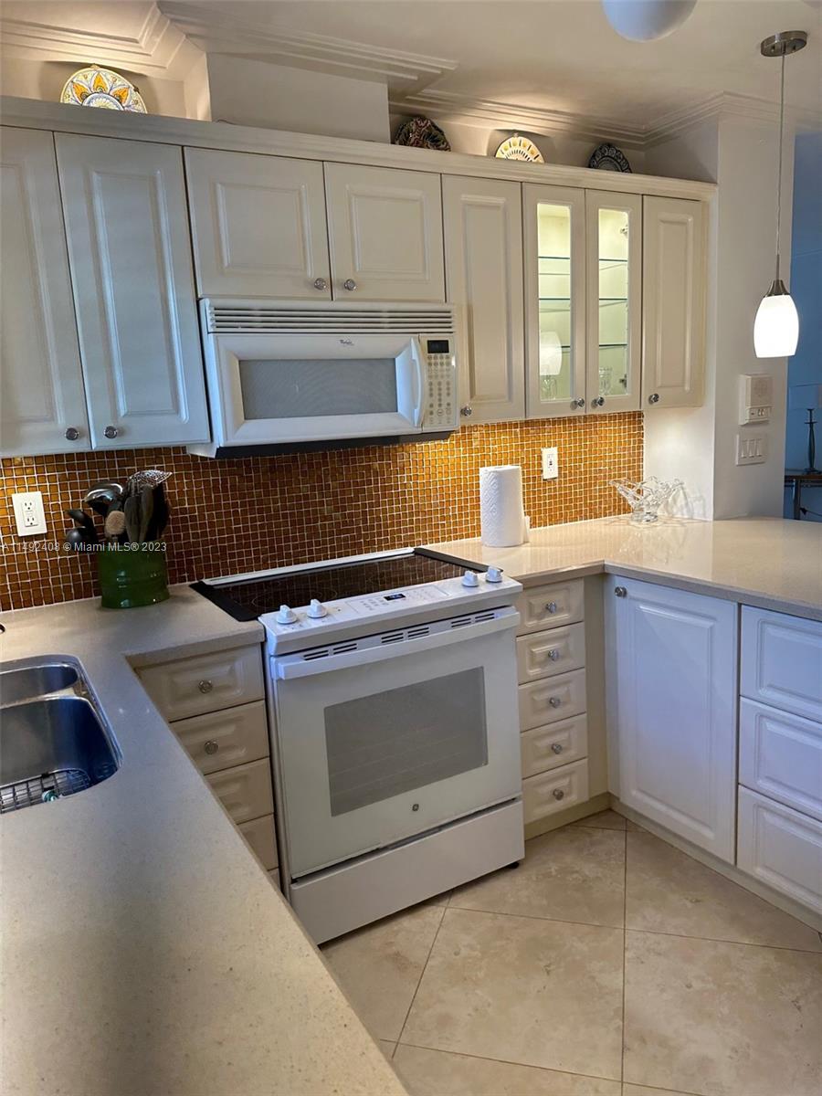 8132 SW 82nd Pl # 8132