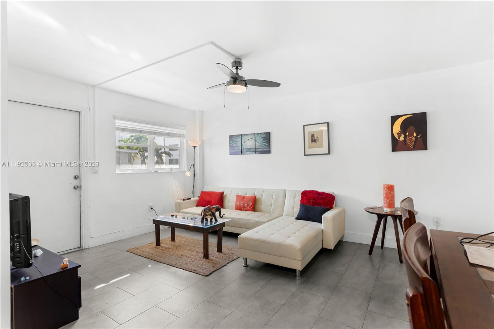 1614 West Ave Unit: 204
