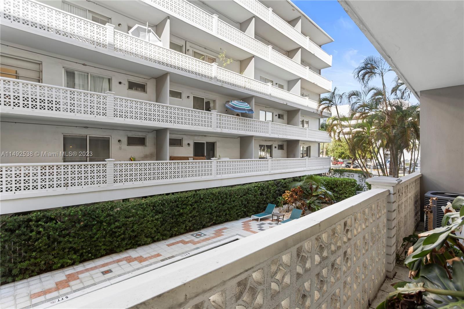 1614 West Ave Unit: 204