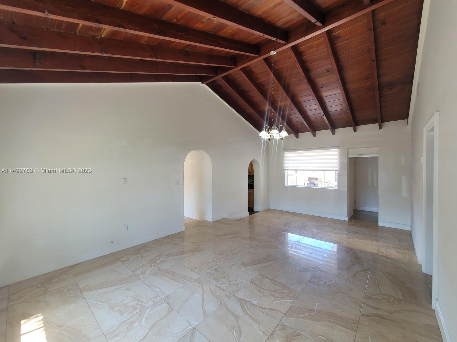 3575 NW 14th St Unit: A