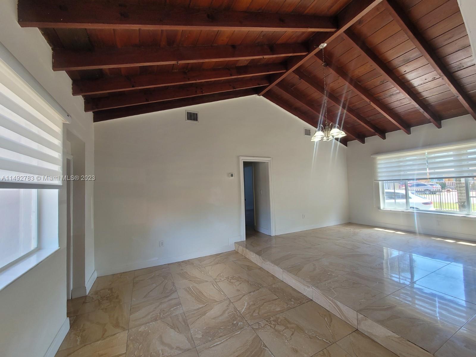 3575 NW 14th St Unit: A