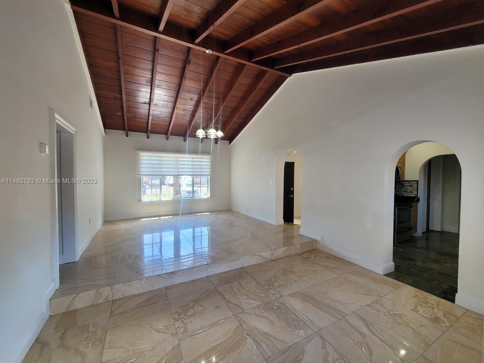 3575 NW 14th St Unit: A