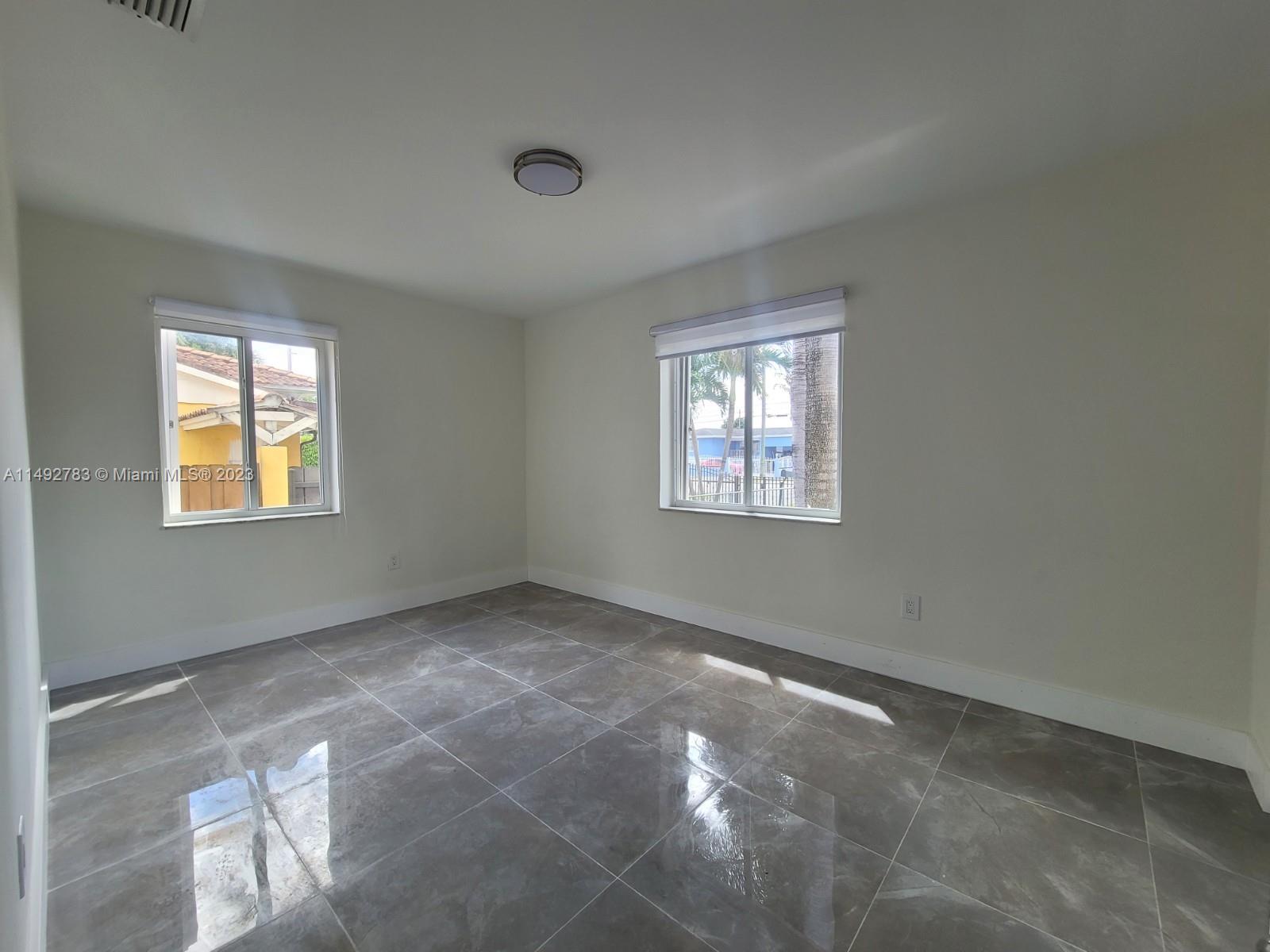3575 NW 14th St Unit: A
