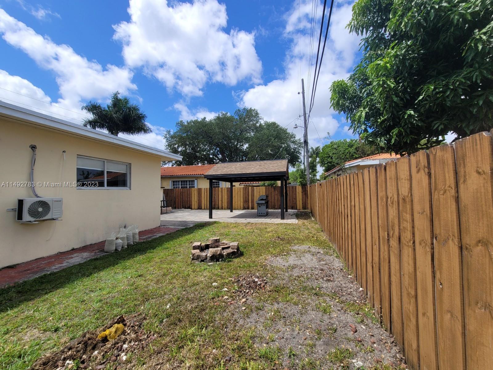 3575 NW 14th St Unit: A