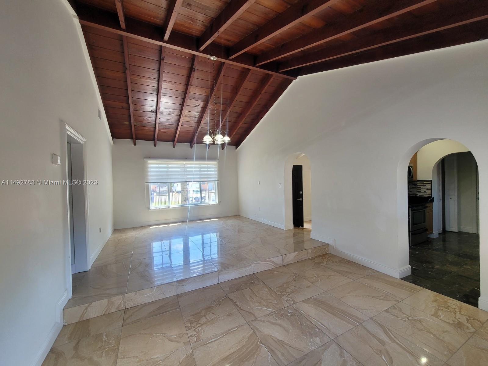 3575 NW 14th St Unit: A