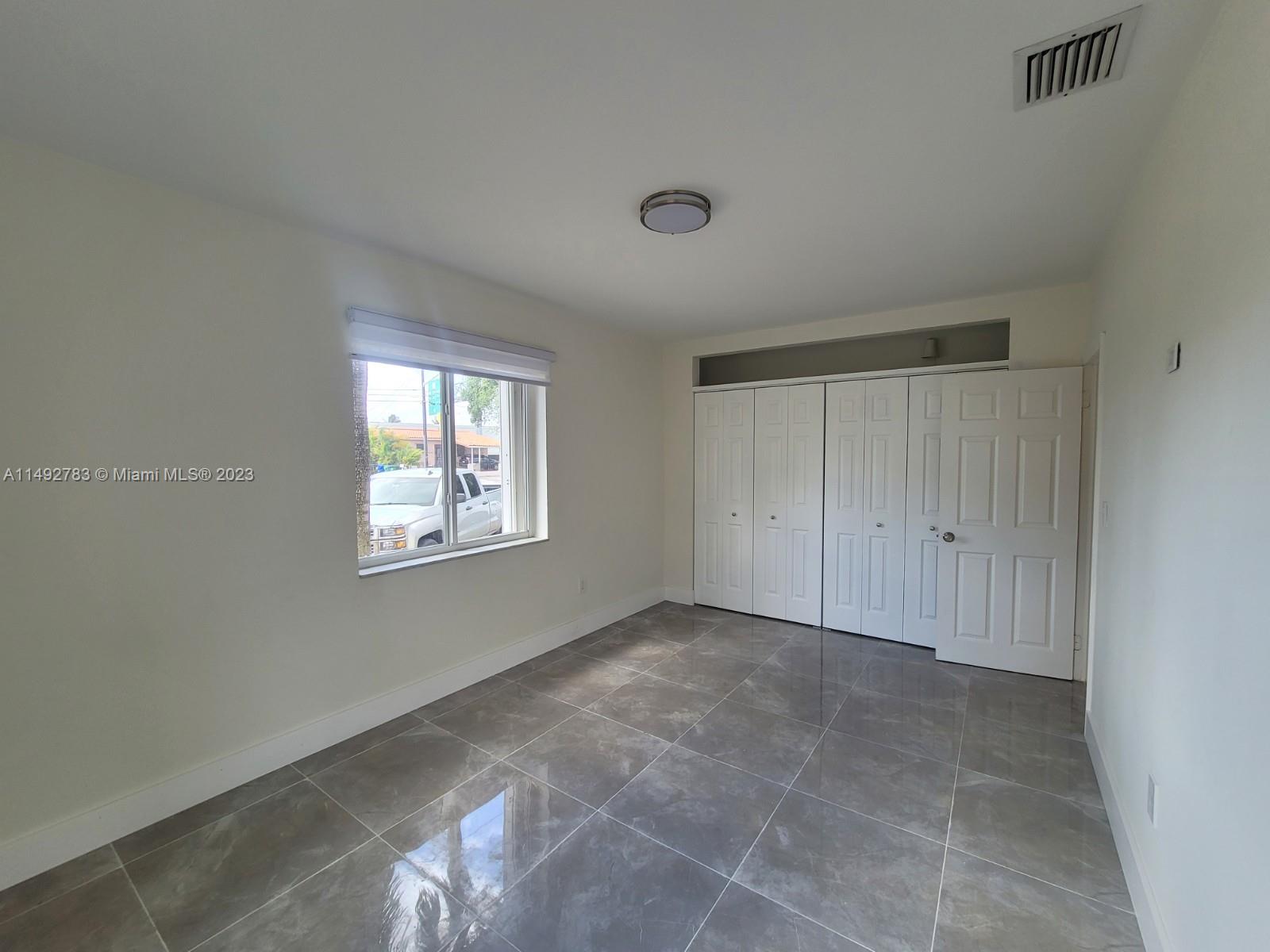 3575 NW 14th St Unit: A