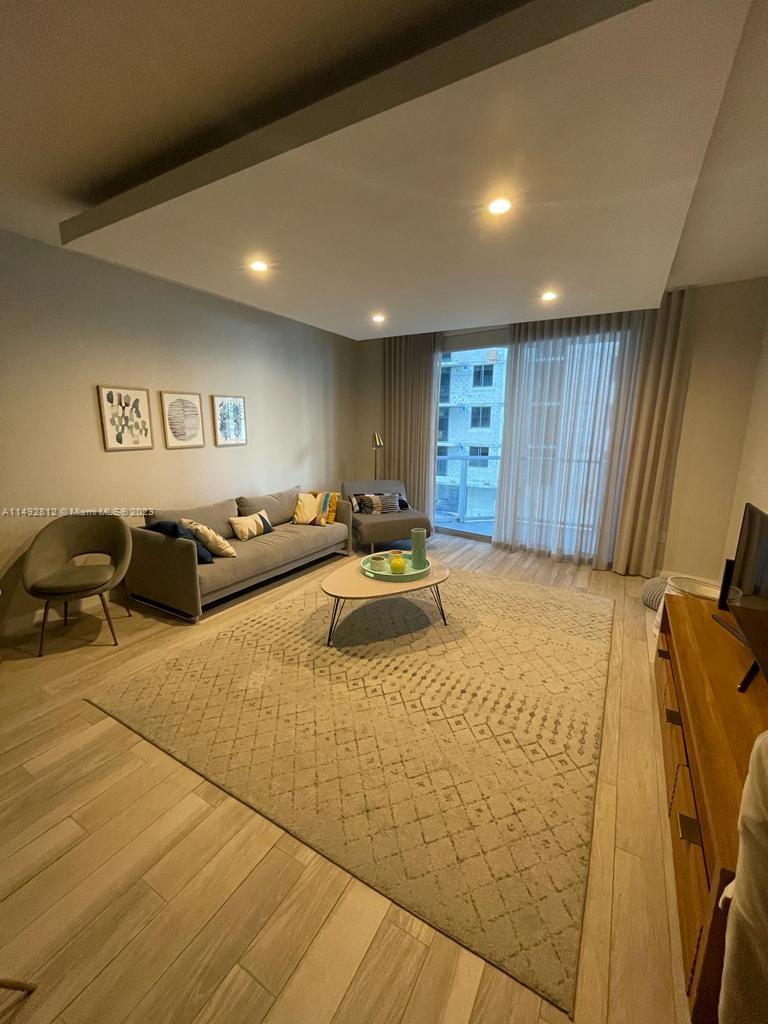1010 SW 2nd Ave # 1105