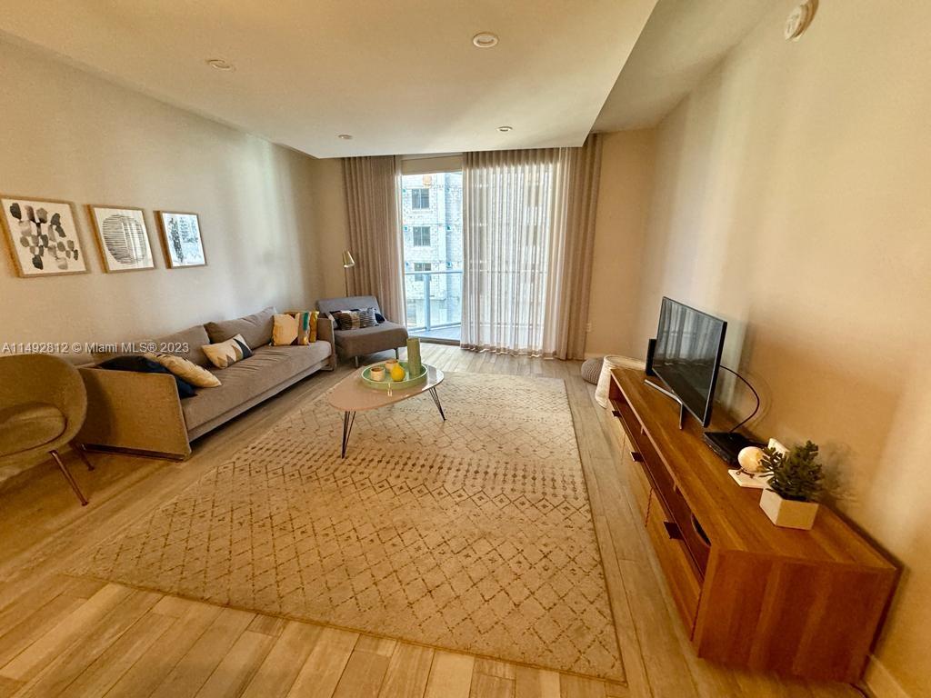 1010 SW 2nd Ave # 1105