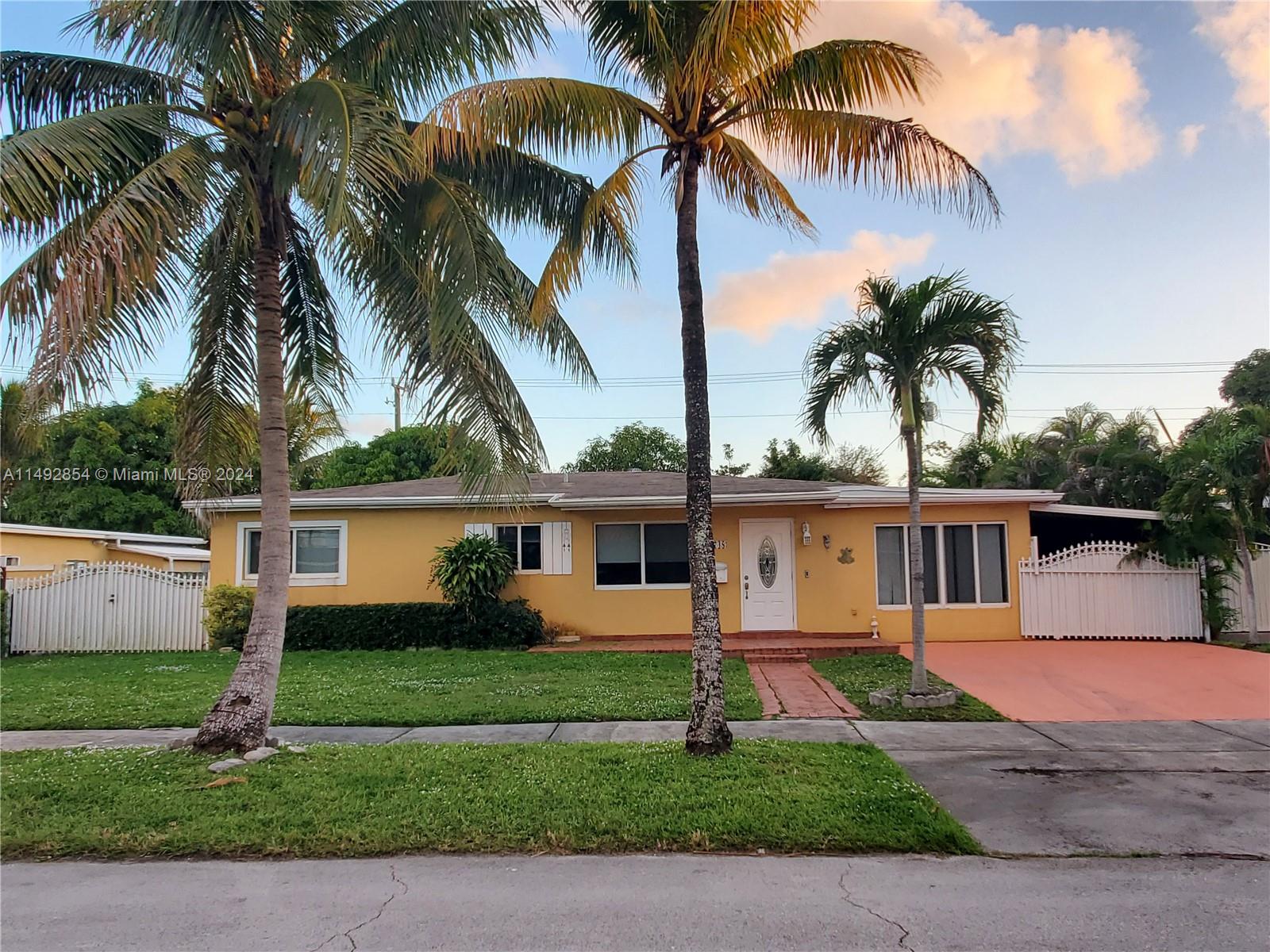 7748 SW 35th Ter