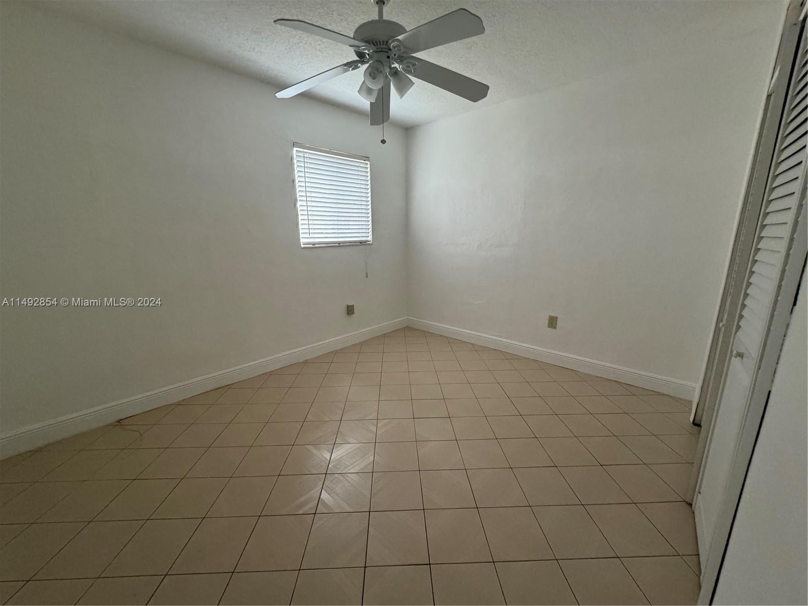 7748 SW 35th Ter