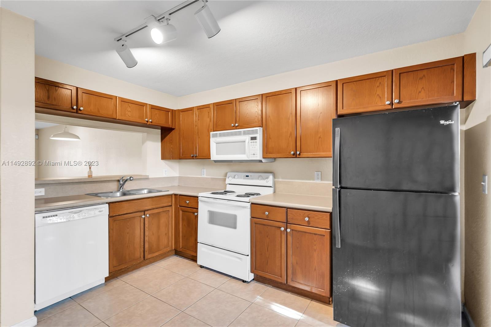 6836 Sienna Club Dr