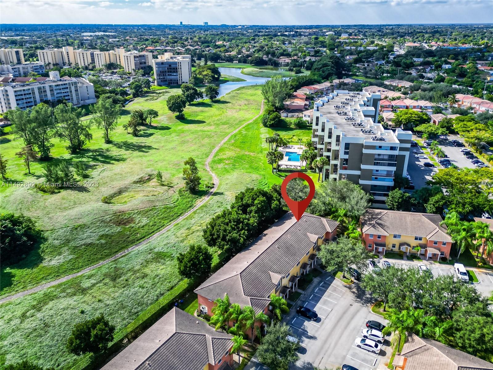 6836 Sienna Club Dr