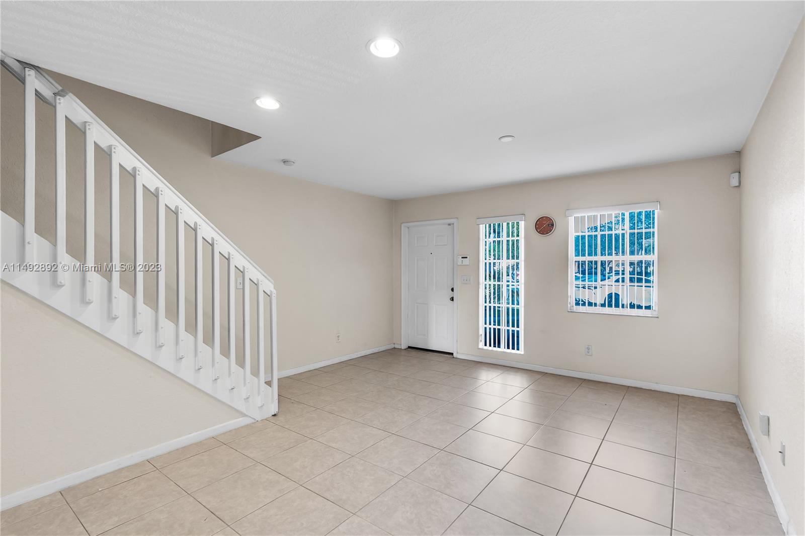 6836 Sienna Club Dr