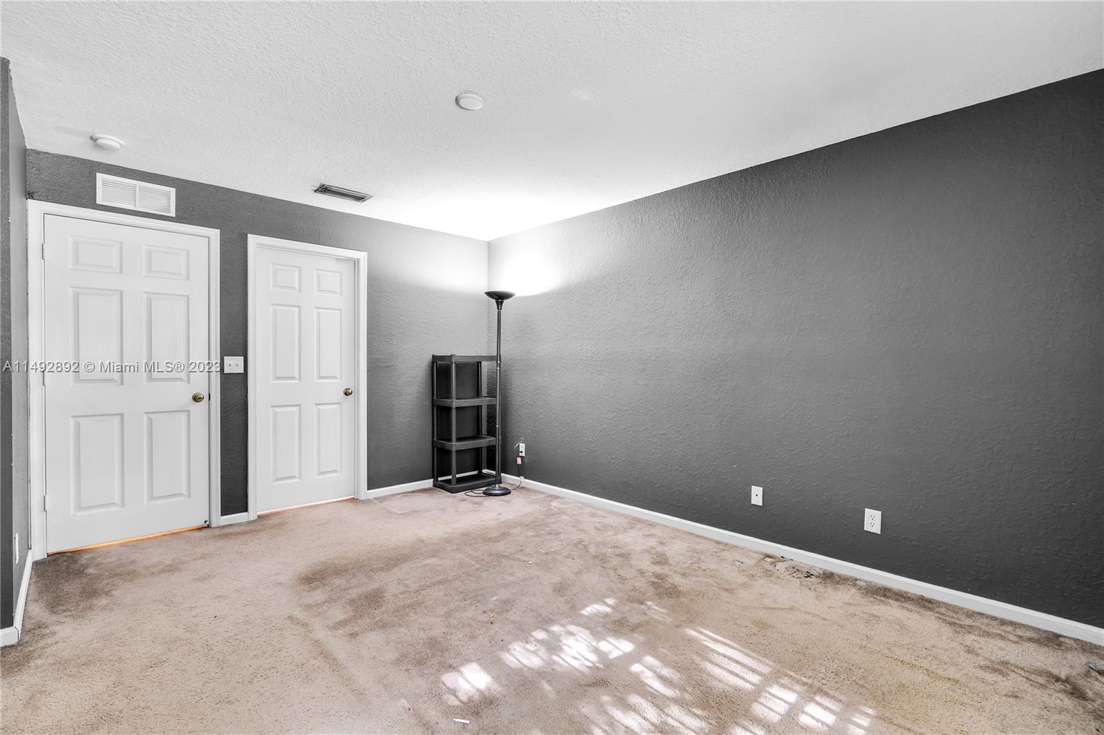 6836 Sienna Club Dr