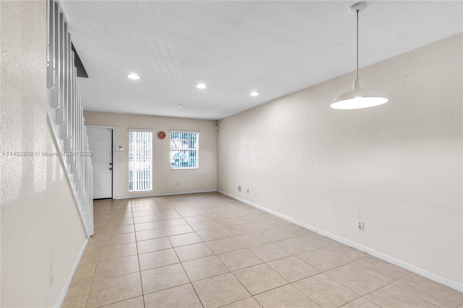 6836 Sienna Club Dr