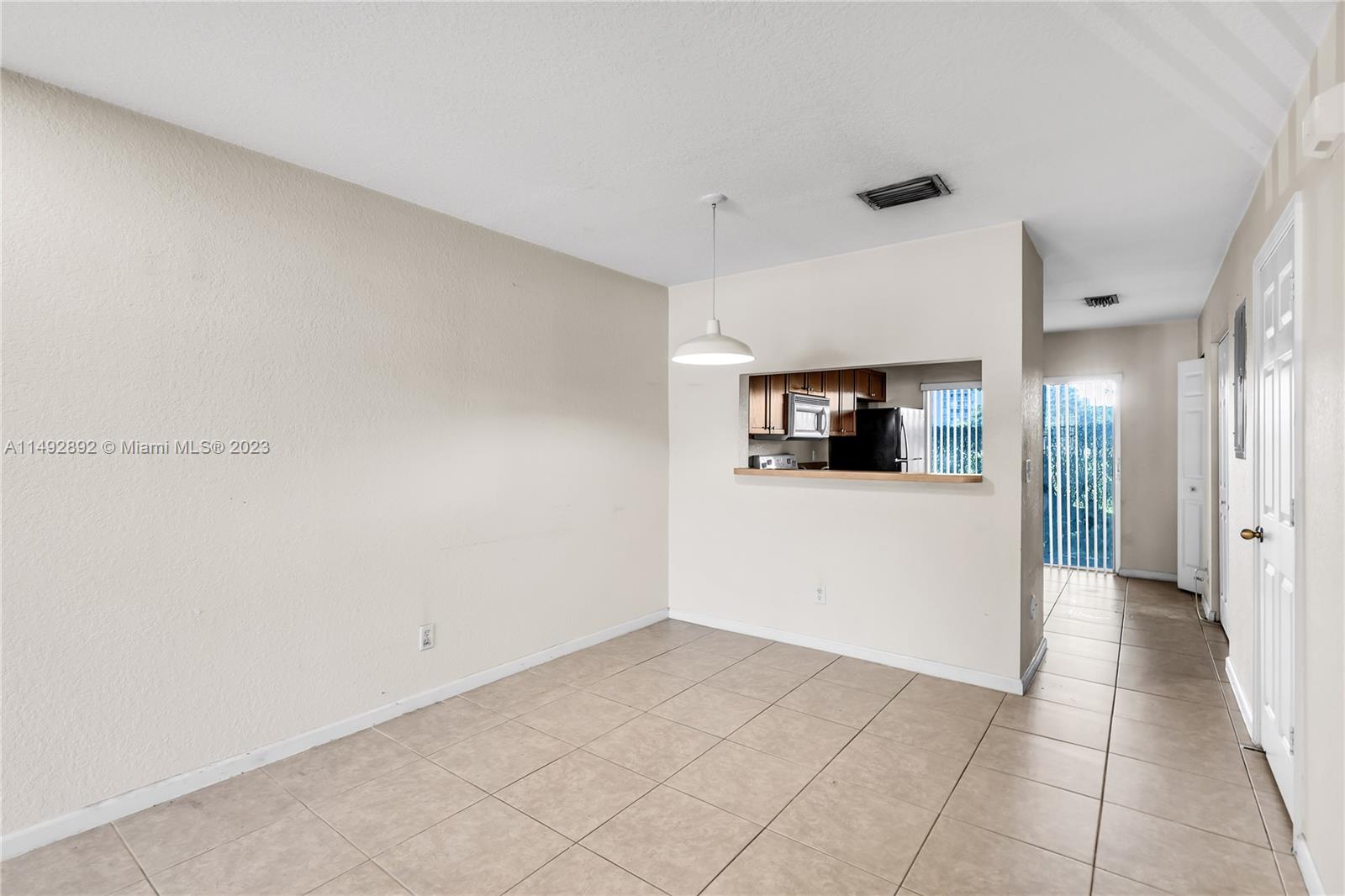 6836 Sienna Club Dr