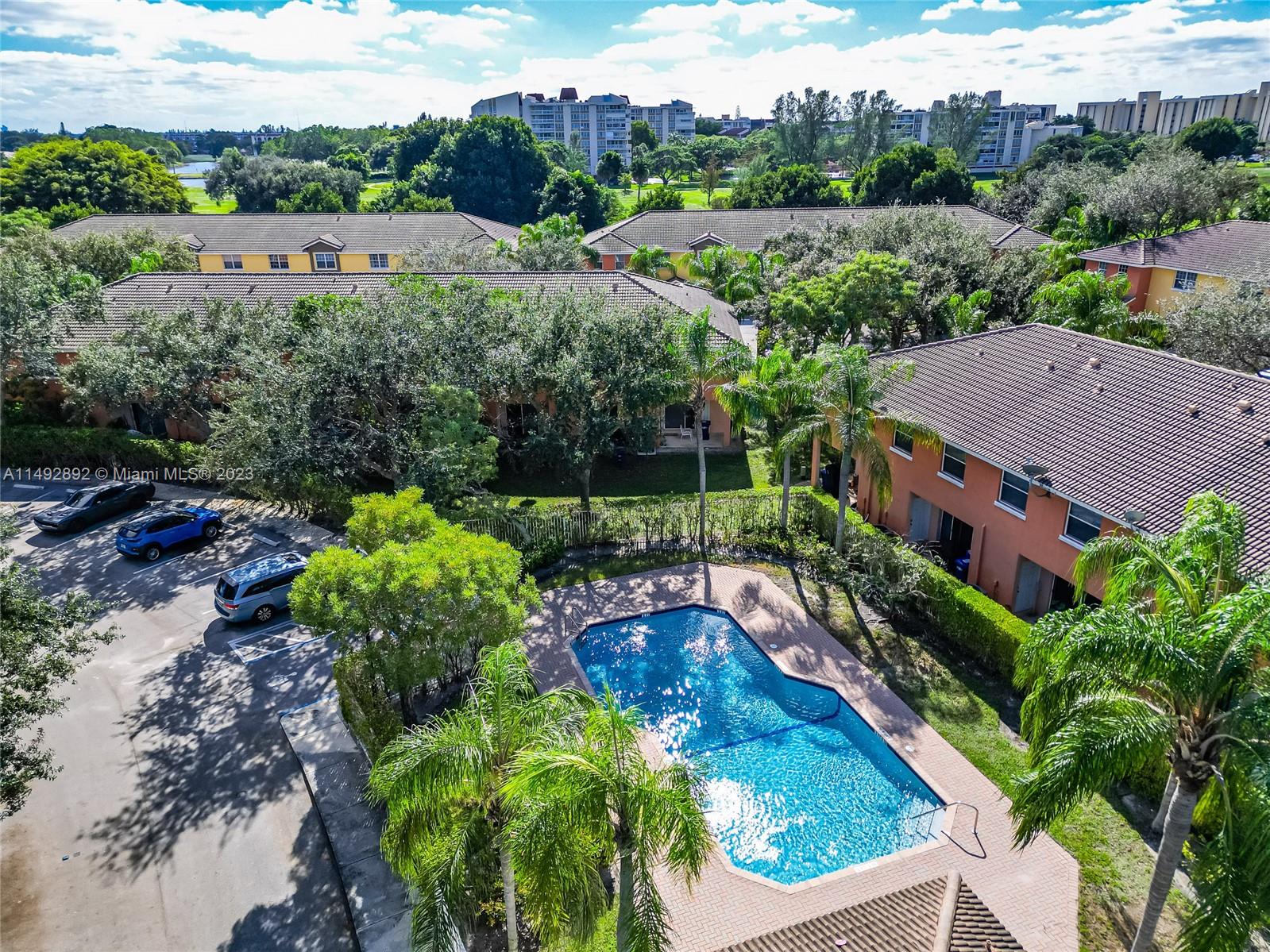 6836 Sienna Club Dr