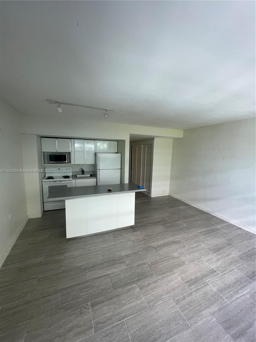 1250 West Ave # 7O