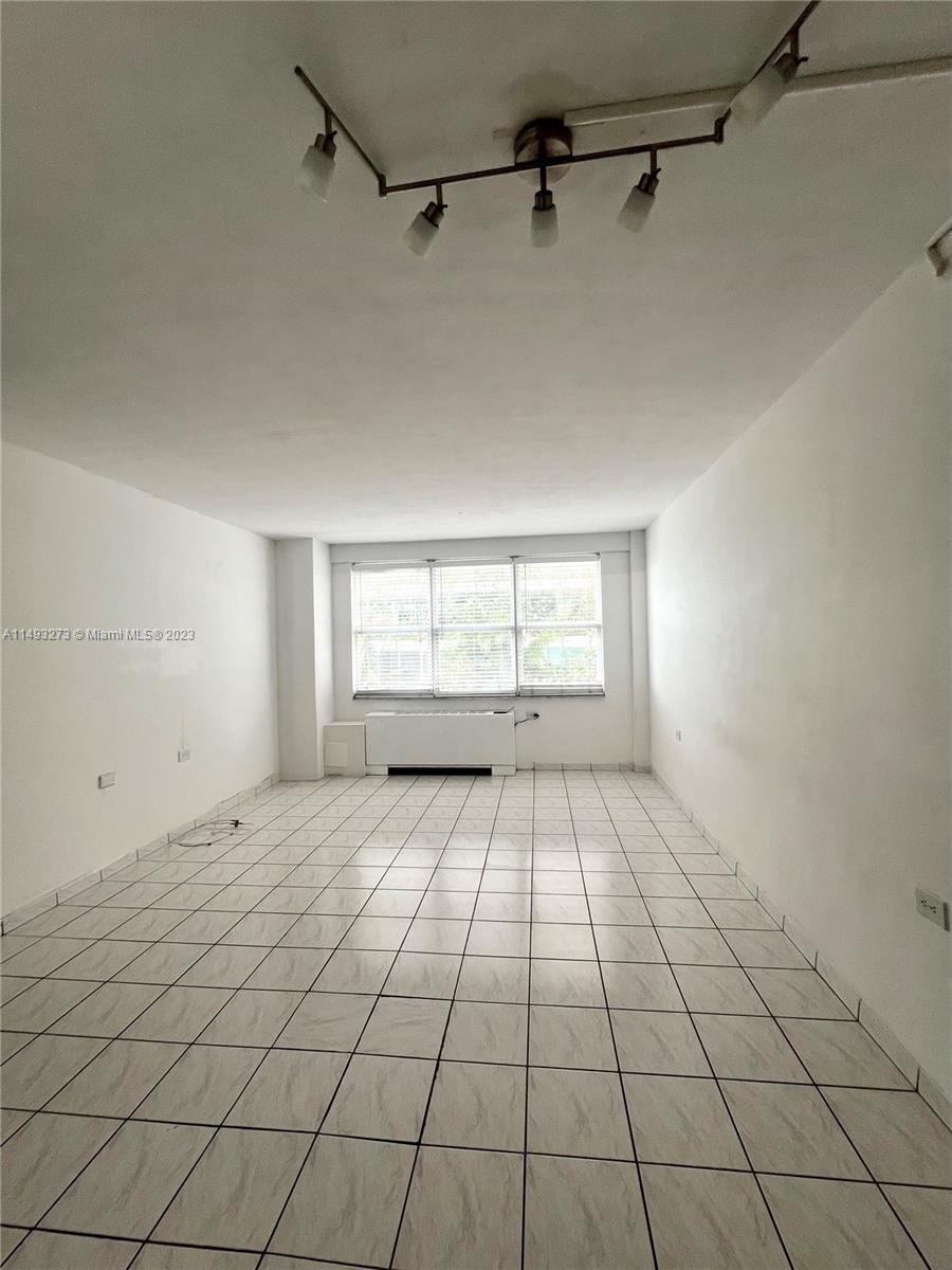 1250 West Ave # 2B