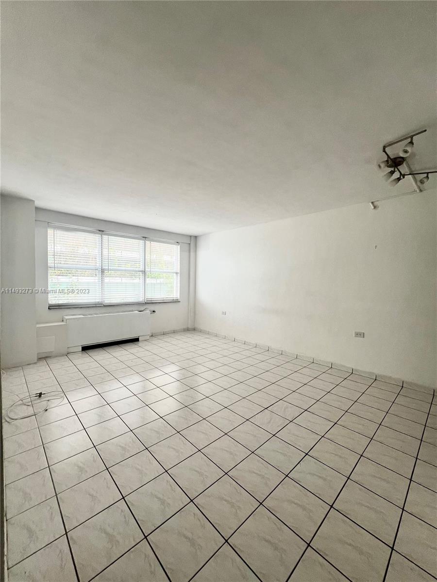 1250 West Ave # 2B