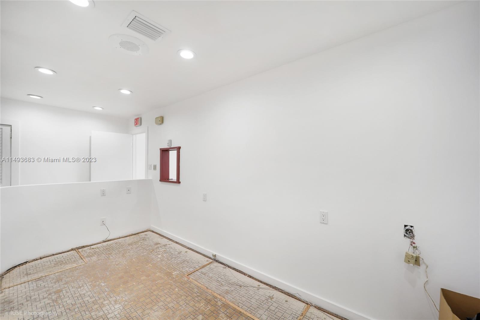 348 Minorca Ave