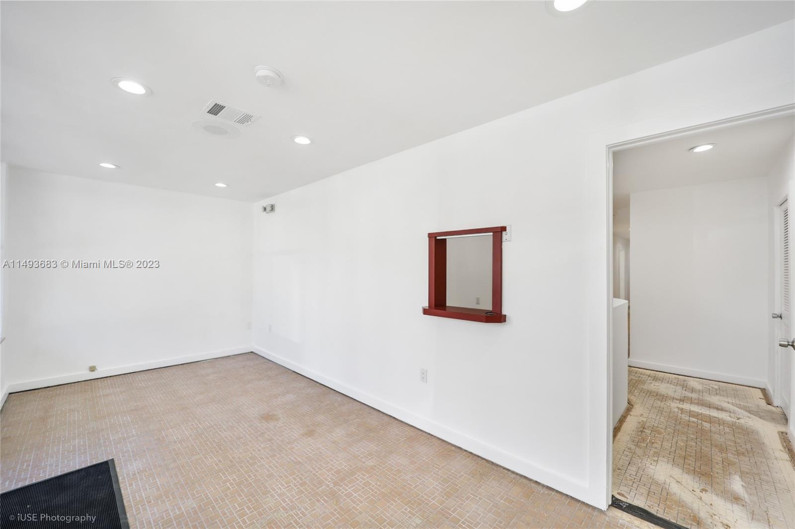 348 Minorca Ave