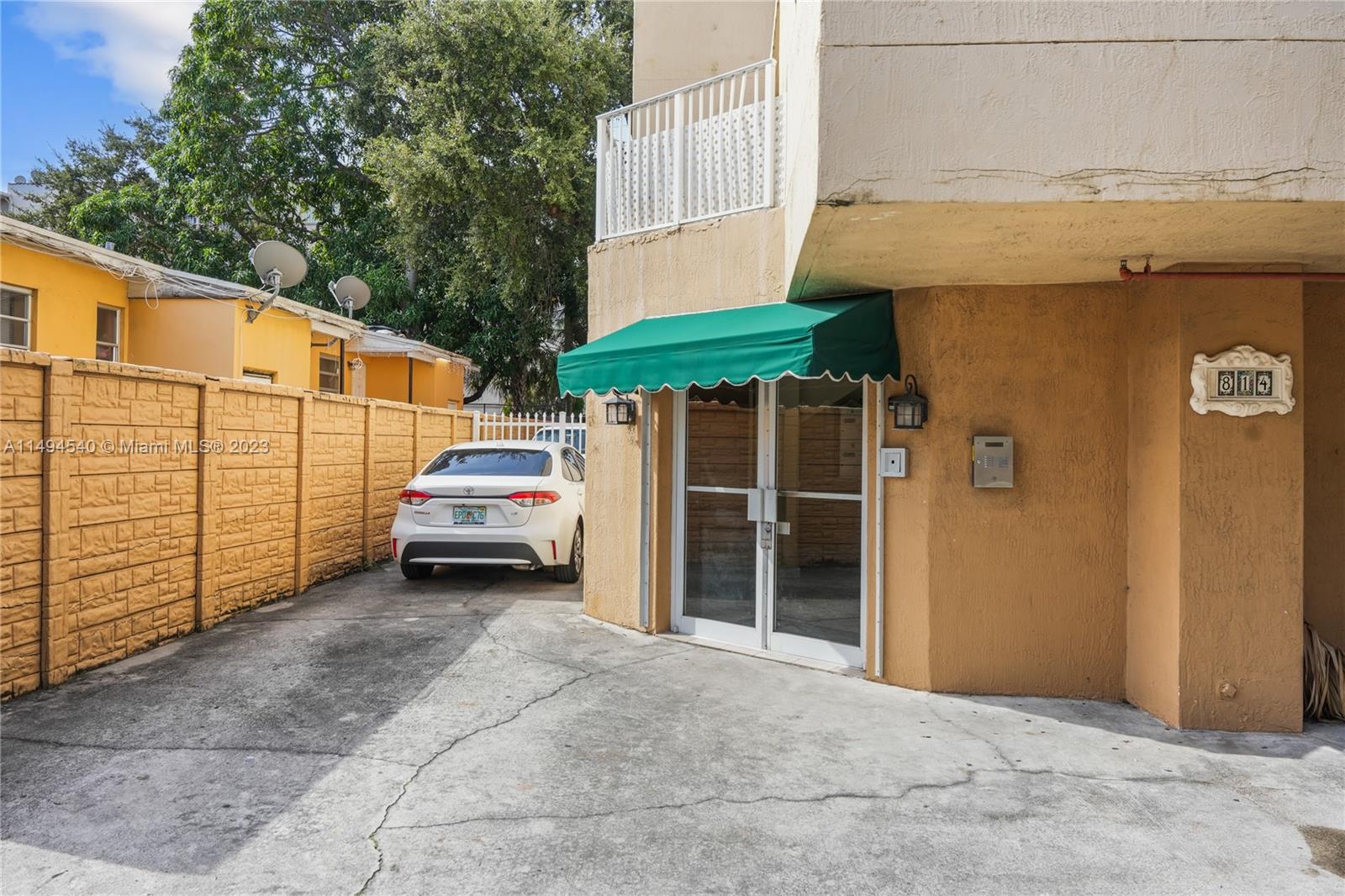 814 NW 36th Ave # 302